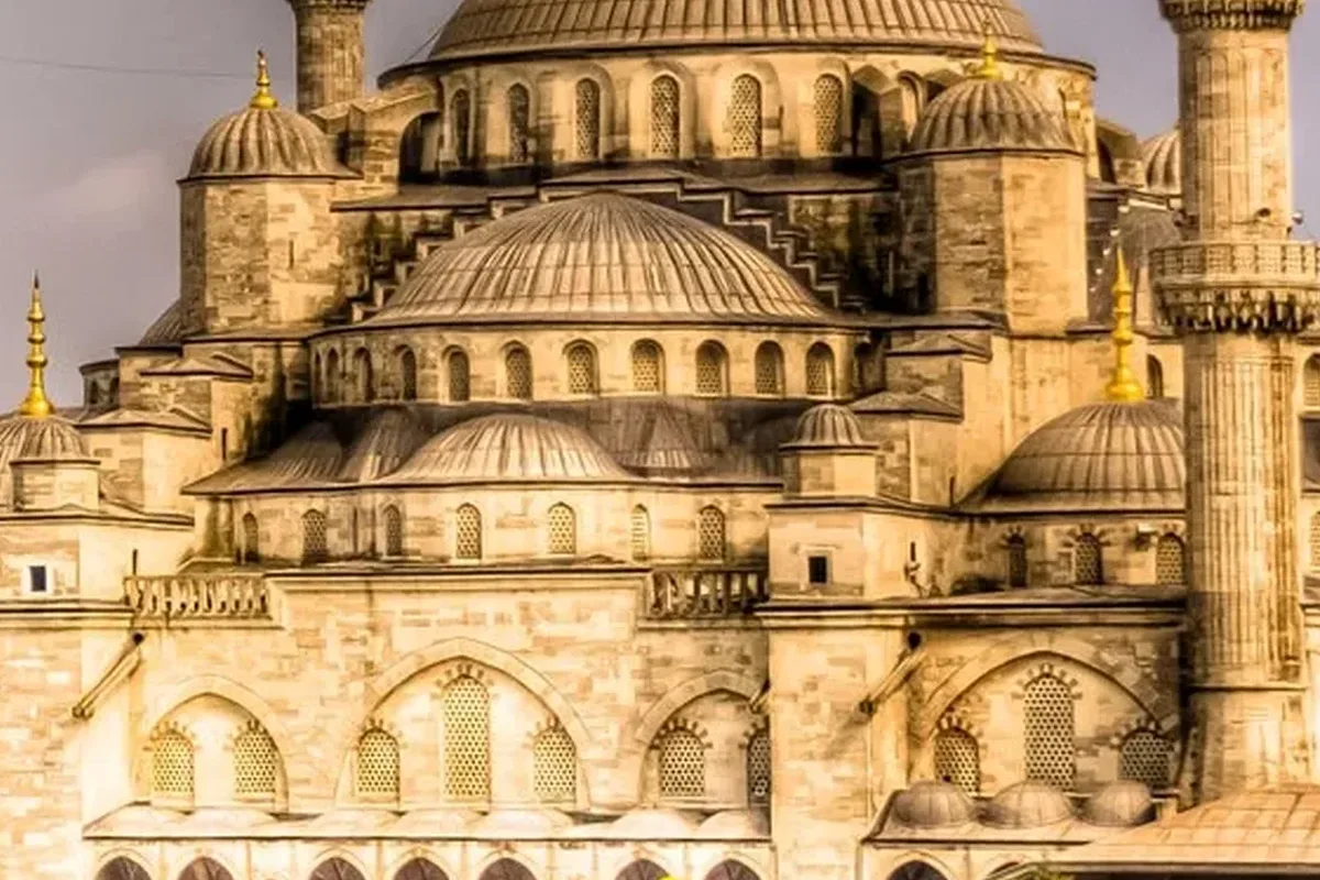 Halal travel guide for Croatia: certification, food, prayer and etiquette